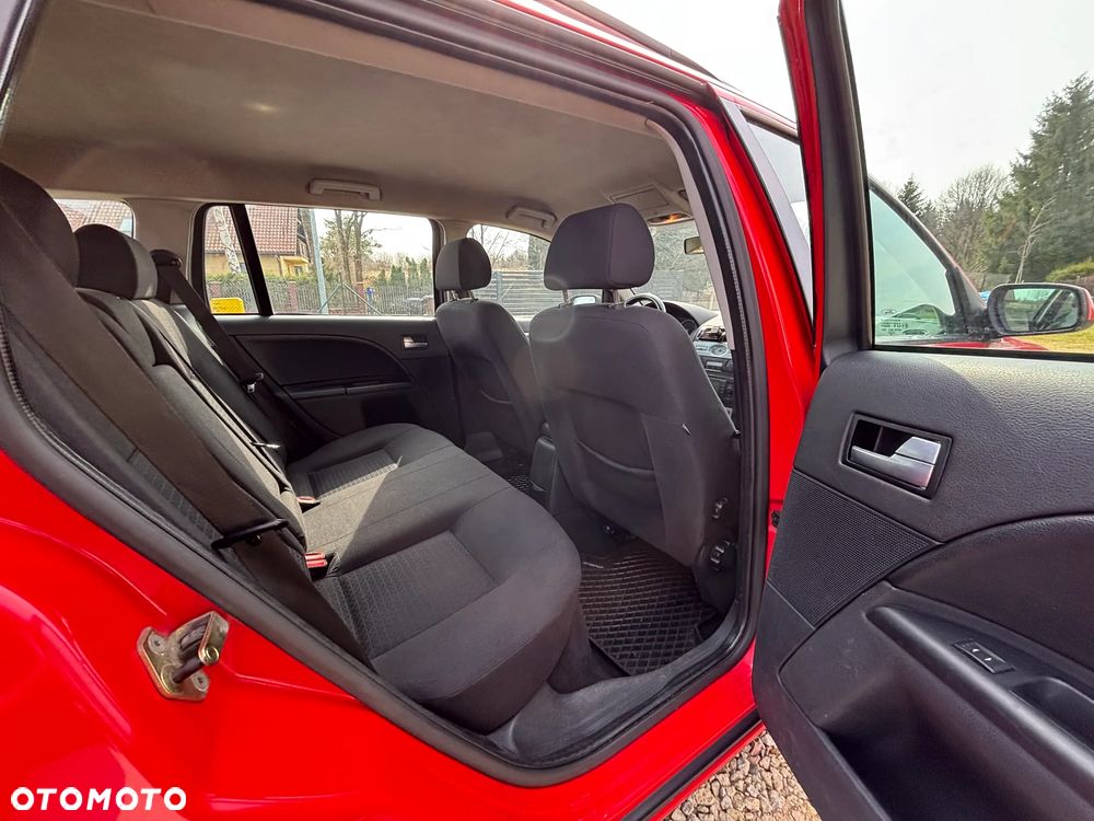 Ford Mondeo 2.0 TDCI DPF Ambiente - 14