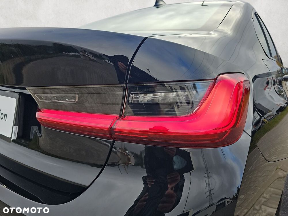 BMW Seria 3 320d xDrive - 30