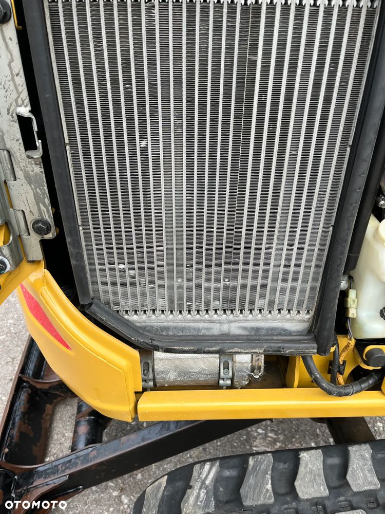 Caterpillar 301.8 - 10