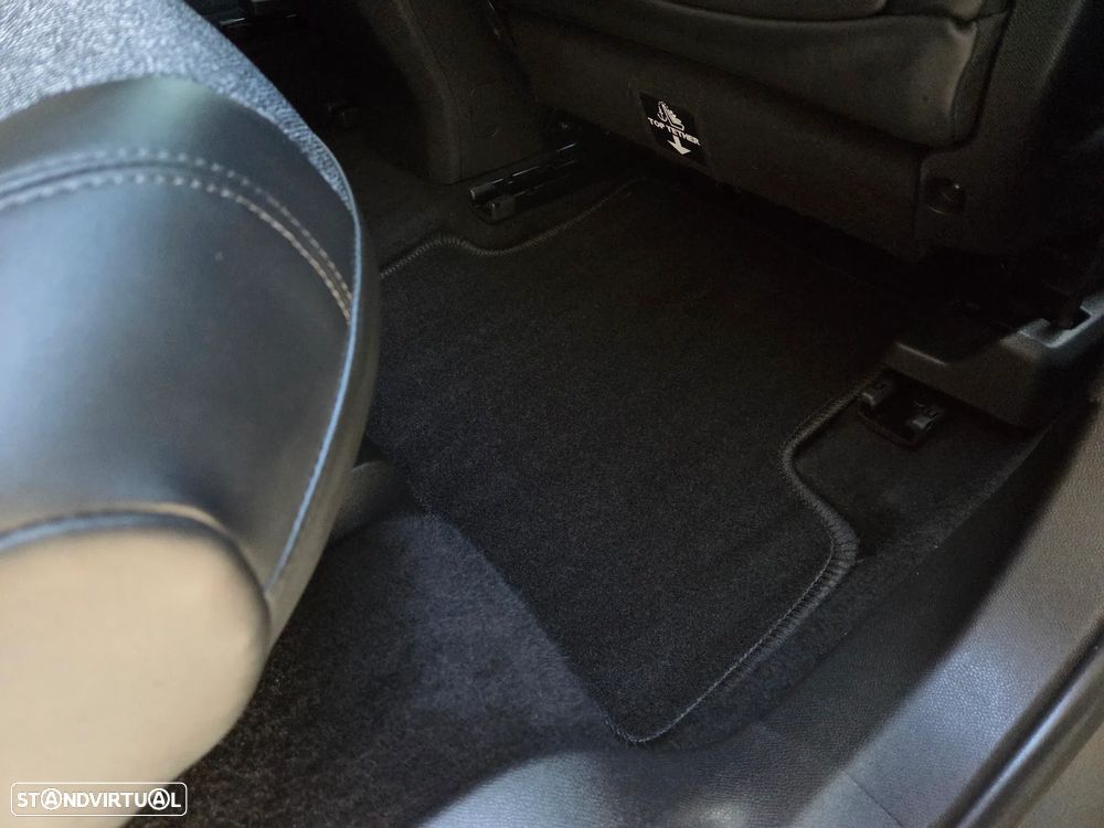 Peugeot 3008 PureTech 130 Stop & Start GPF EAT8 Allure - 21