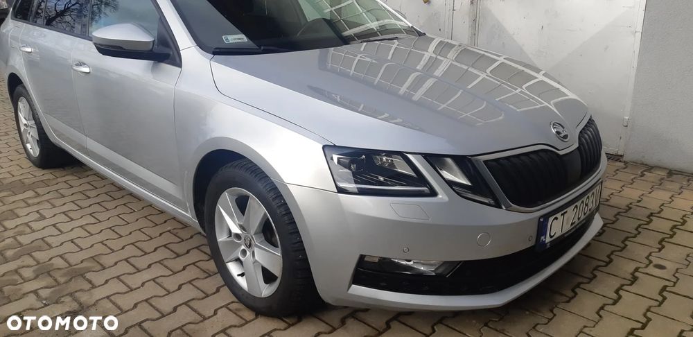 Skoda Octavia 1.6 TDI Ambition DSG - 12