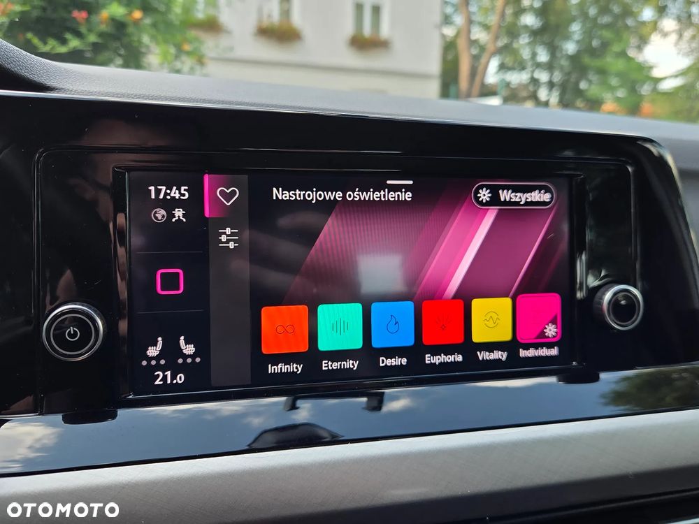 Volkswagen Golf 1.5 TSI EVO Life - 31