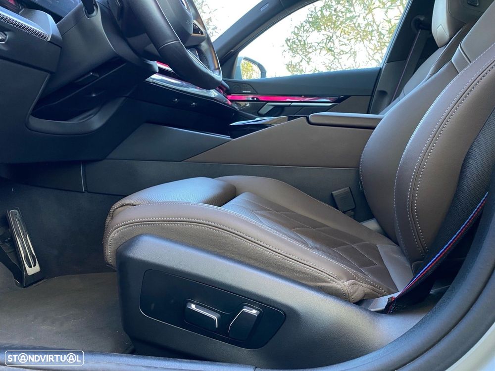 BMW i5 eDrive40 Pack Desportivo M Pro - 19