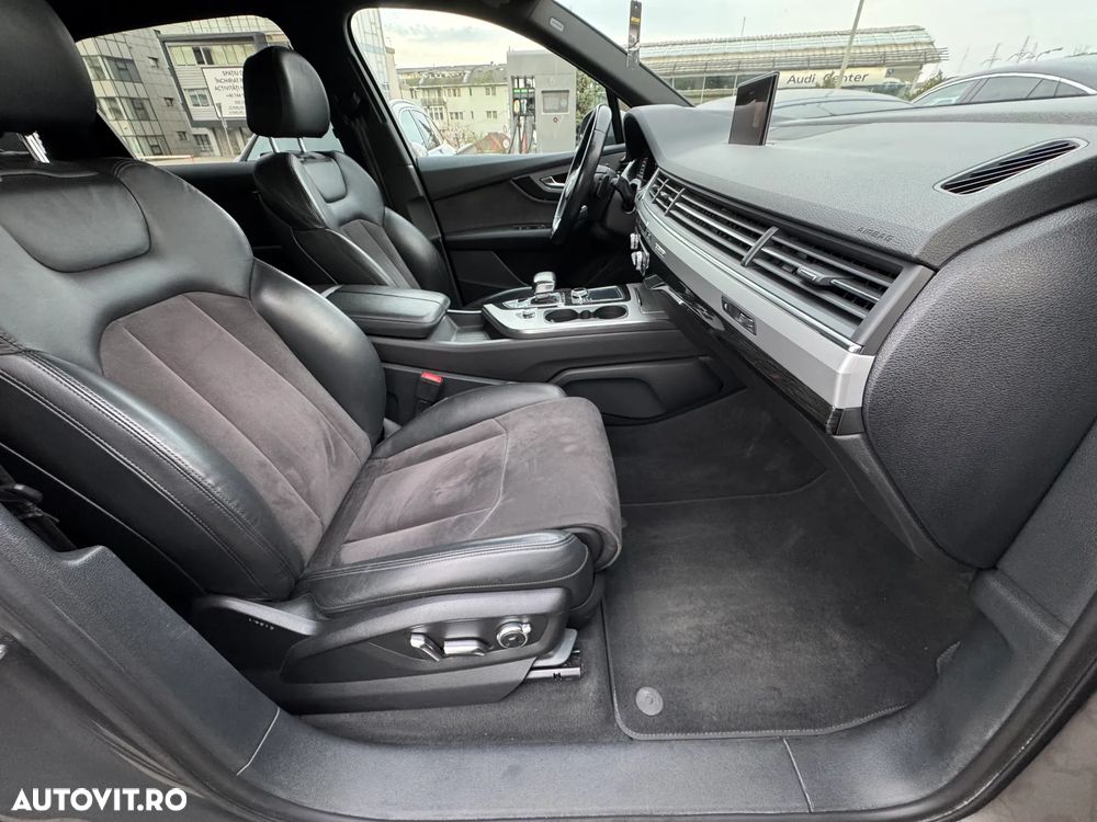 Audi Q7 - 8