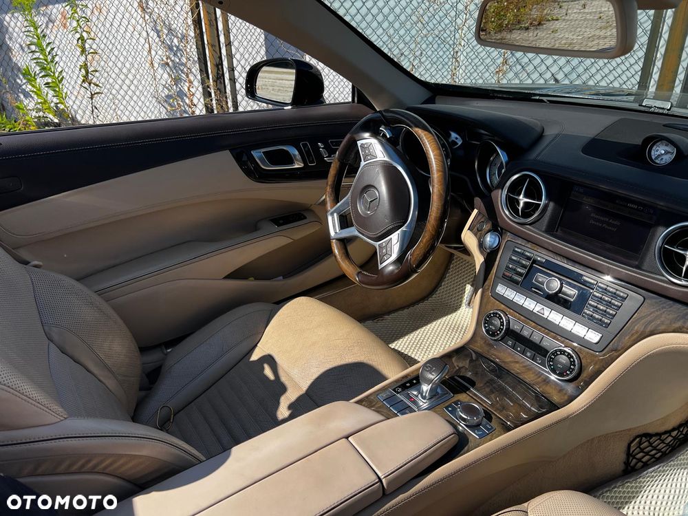 Mercedes-Benz SL - 34