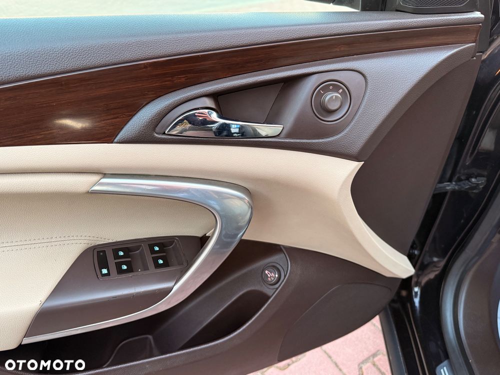 Opel Insignia 1.6 T Cosmo - 30