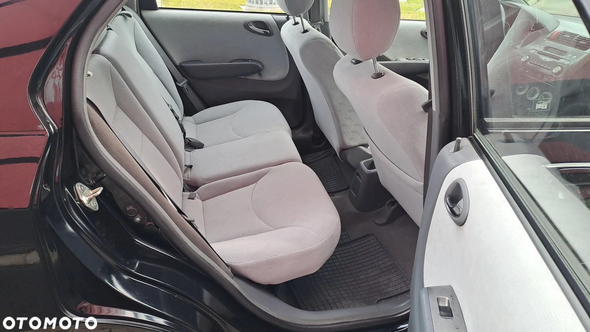 Honda City 1.4 Comfort - 9