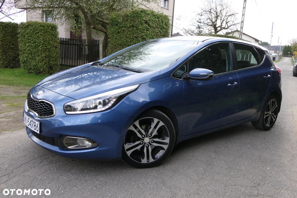 Kia Ceed 1.6 GDI Dream-Team Edition - 6