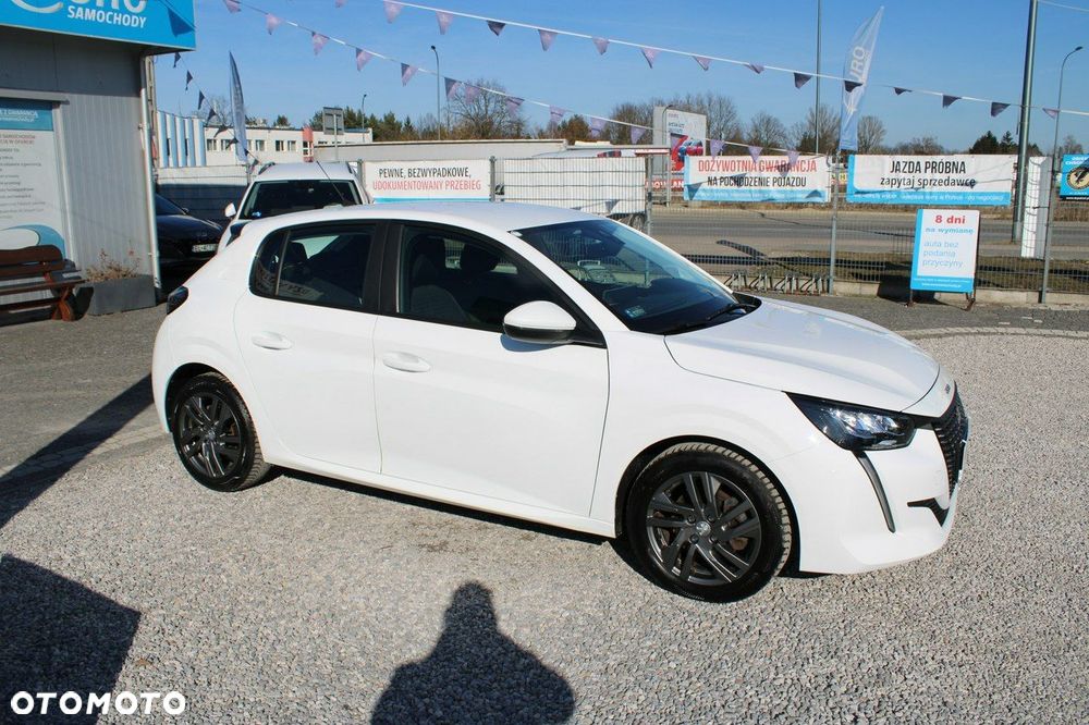 Peugeot 208 - 5