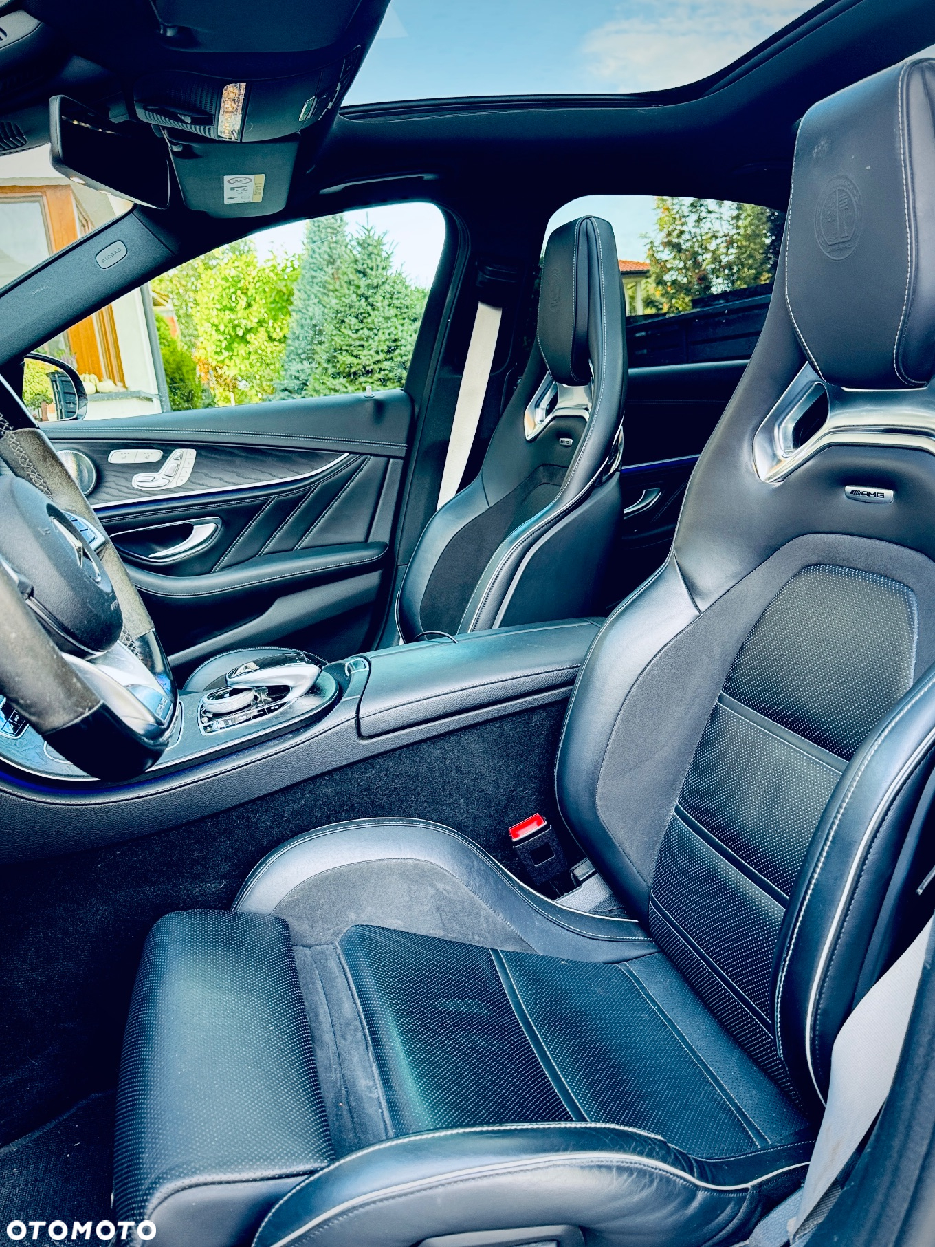 Mercedes-Benz Klasa E AMG 63 S 4-Matic+ - 23