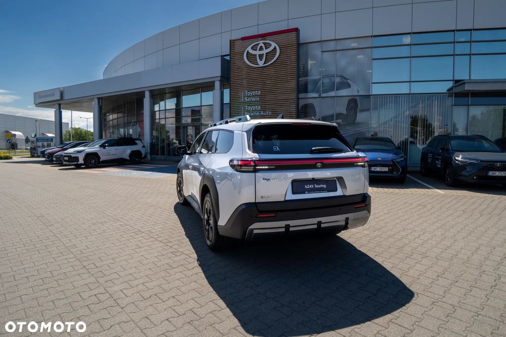 Toyota bZ4X 74.7kWh 4x4 Style - 5