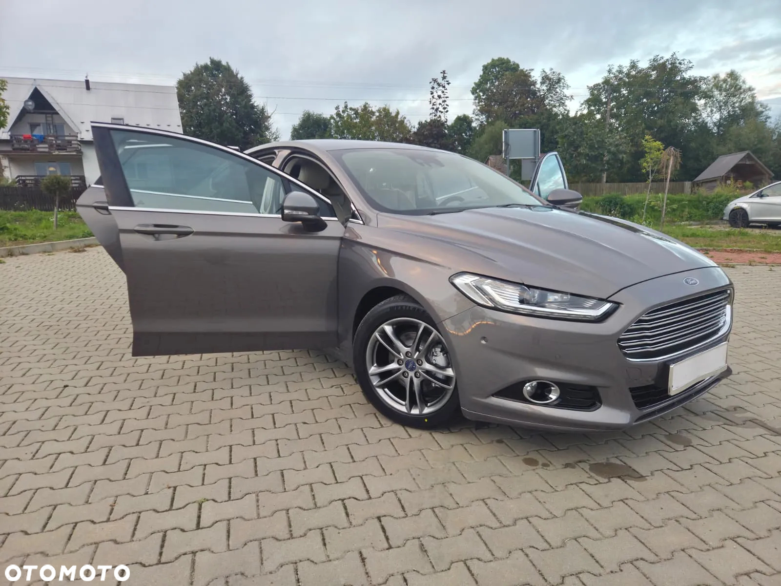 Ford Mondeo 2.0 EcoBoost Titanium - 29