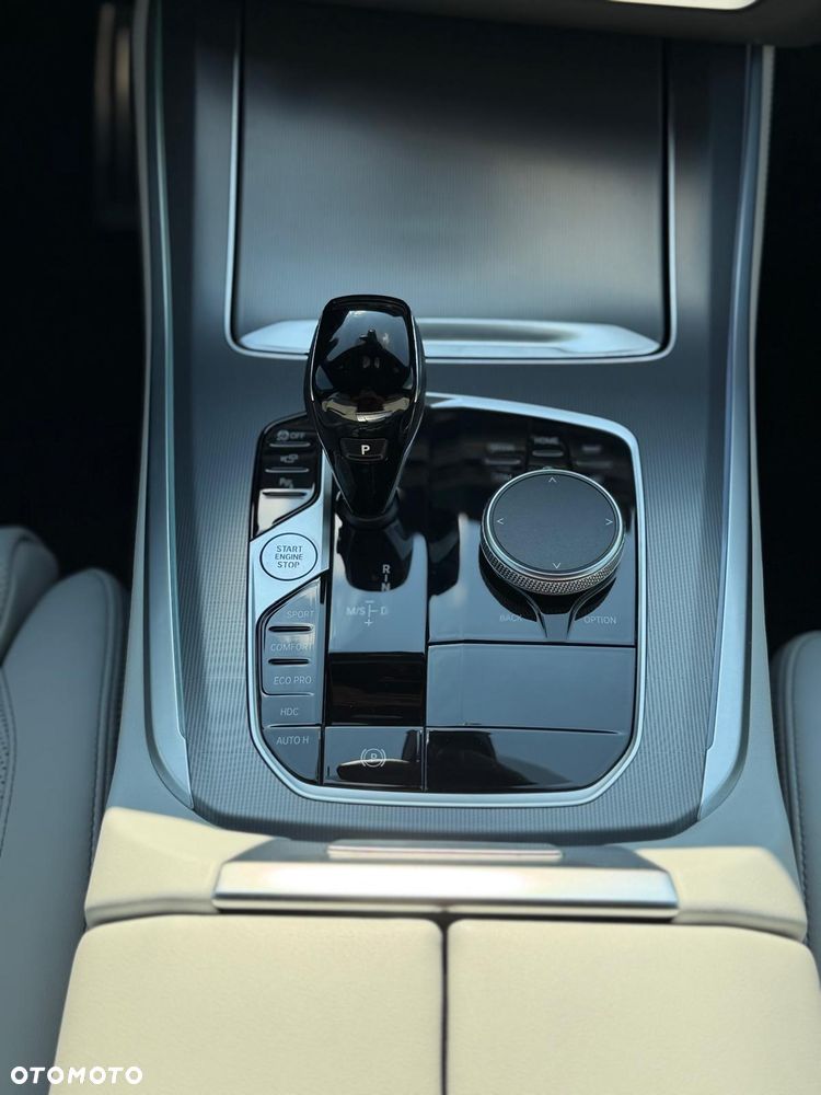 BMW X5 xDrive30d mHEV - 13