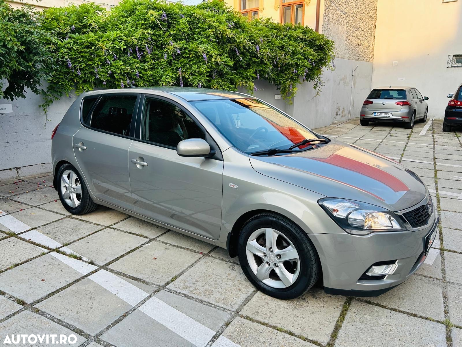 Kia Ceed - 5