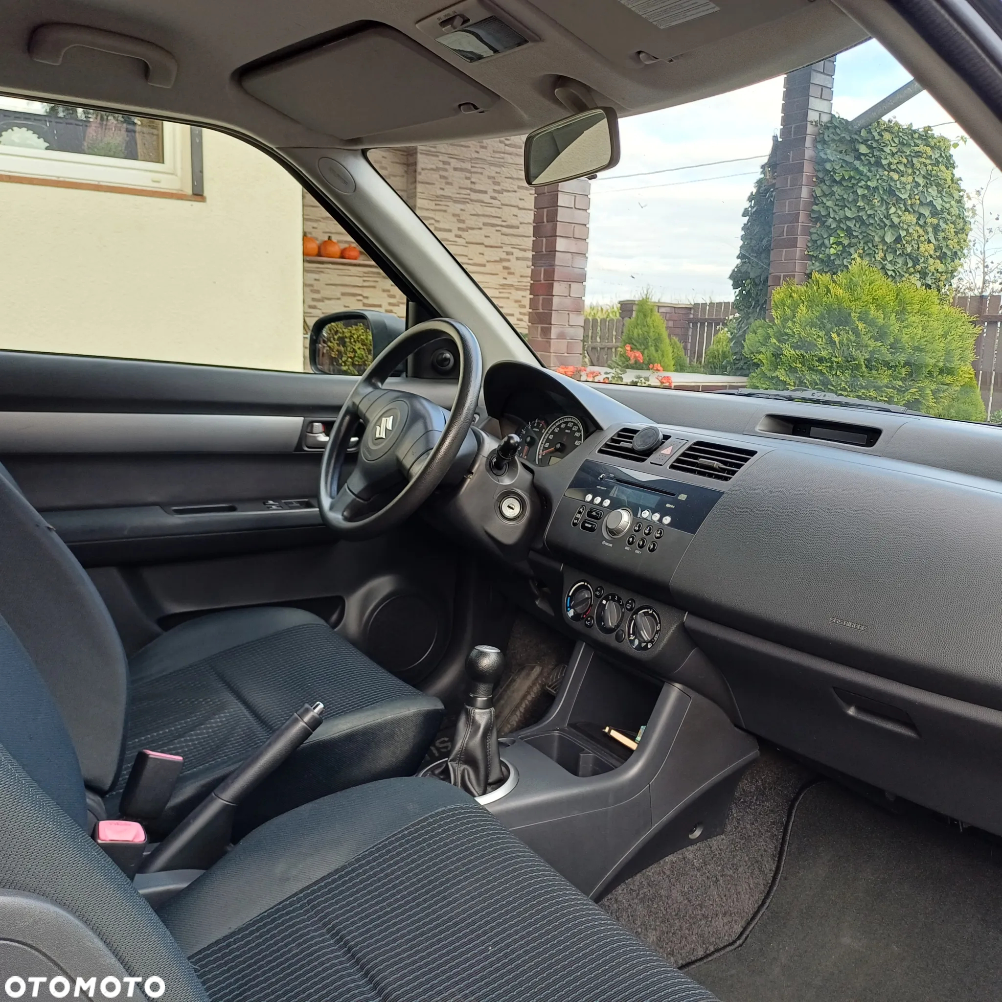 Suzuki Swift - 8