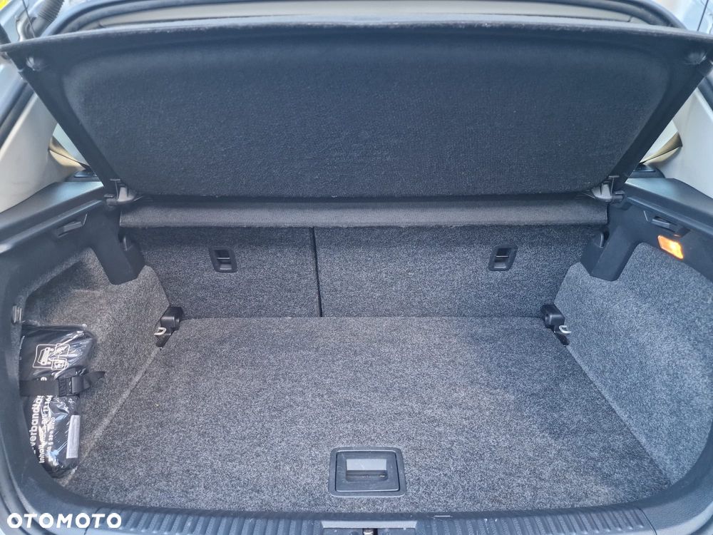Volkswagen Polo - 19