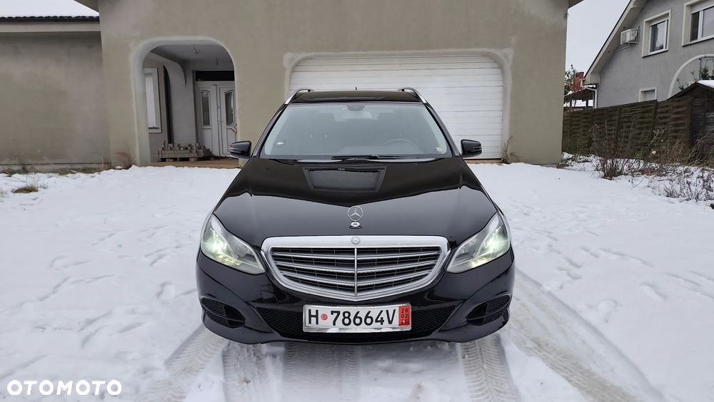 Mercedes-Benz Klasa E 200 CDI 7G-TRONIC Elegance - 39