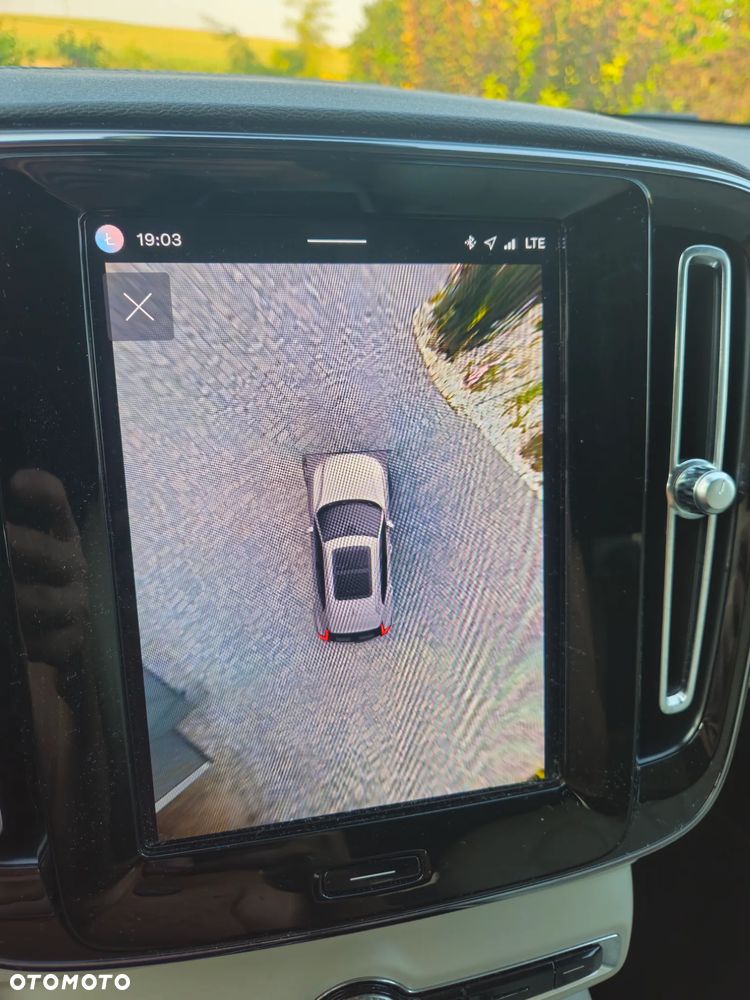 Volvo XC 40 B4 Plus Dark - 8