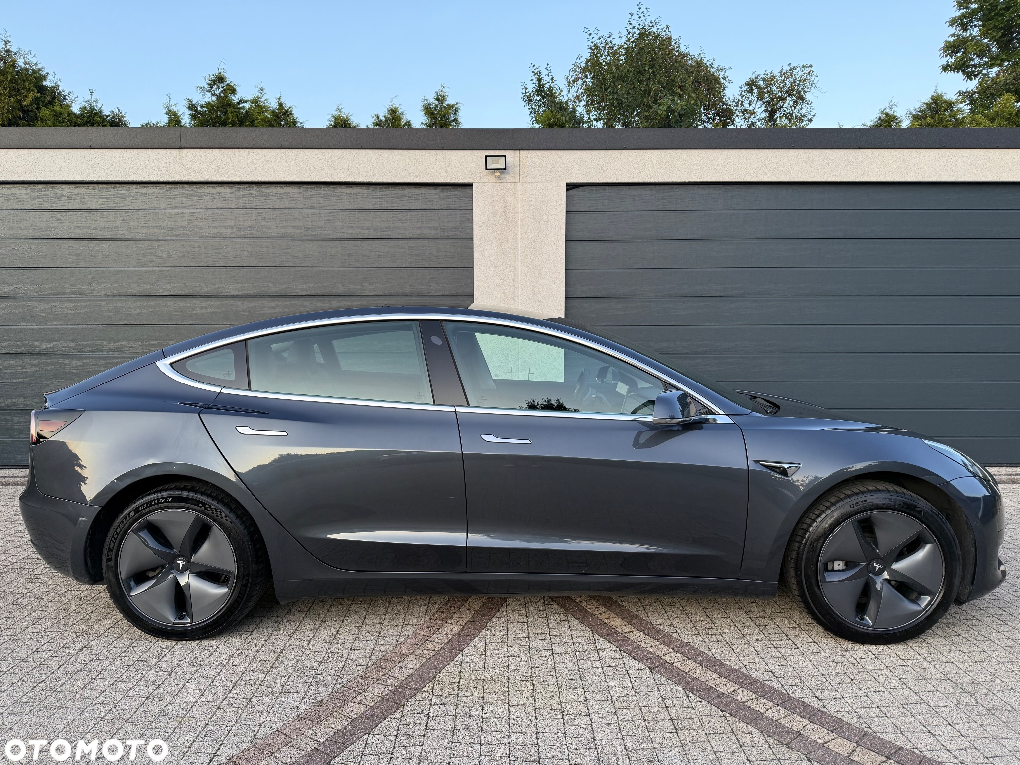 Tesla Model 3 Allradantrieb Dual Motor - 11