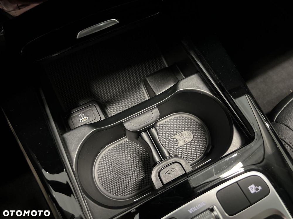 Mercedes-Benz Klasa A 180 Progressive 7G-DCT - 34