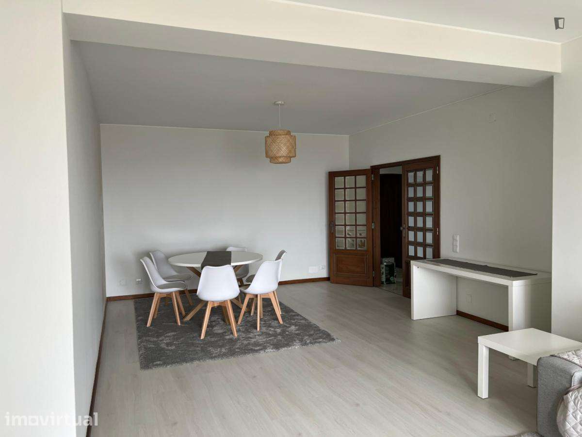 Quarto - localizado em Cedofeita Porto - Grande imagem: 3/18
