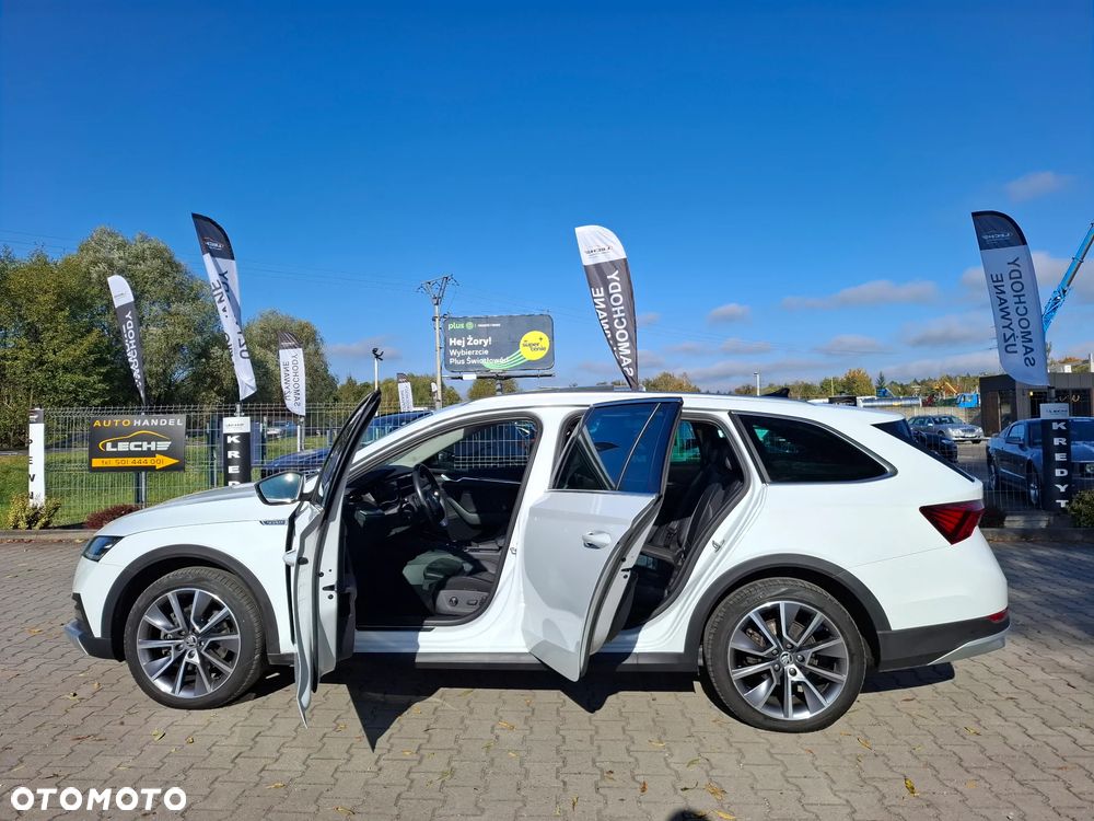 Skoda Octavia 2.0 TDI DSG 4x4 Scout - 10