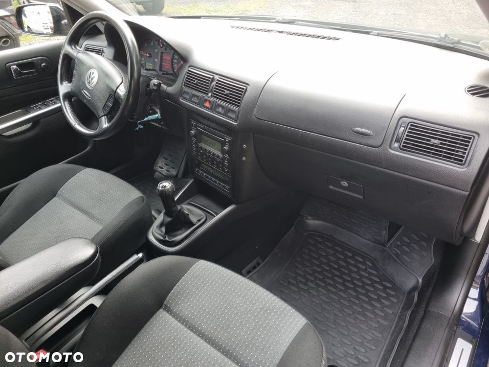 Volkswagen Golf - 9