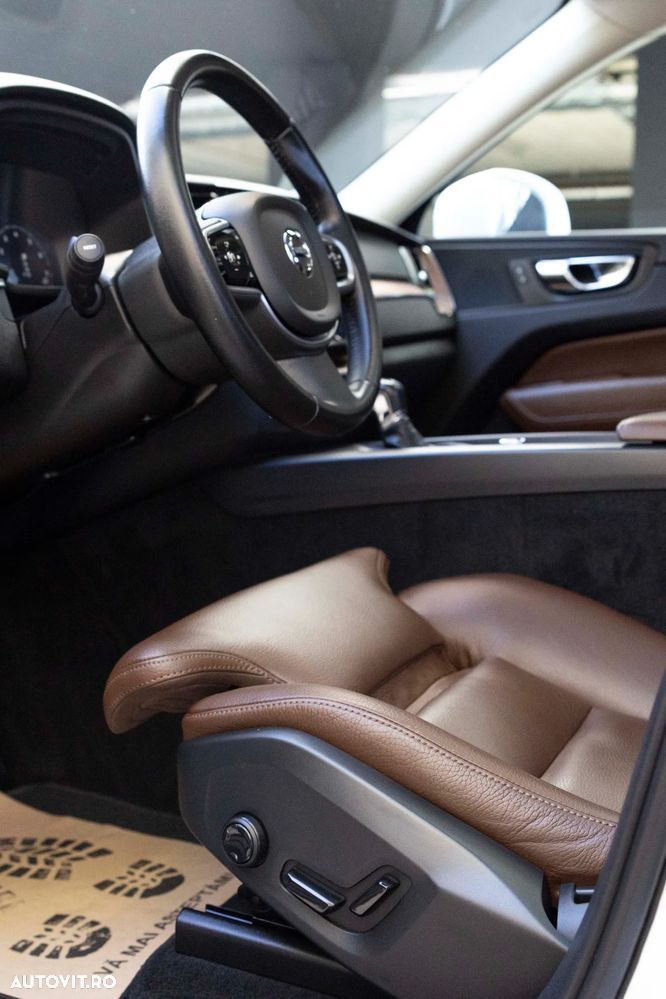 Volvo XC 60 T5 AWD Inscription - 37