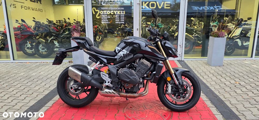 QJmotor SRK 800