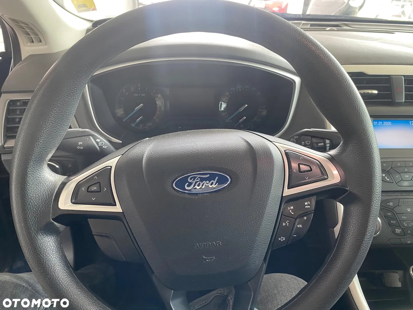 Ford Mondeo 2.0 TDCi Ambiente - 8