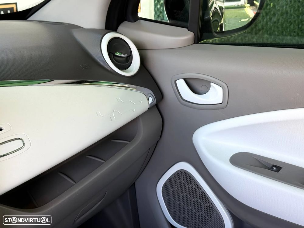 Renault Zoe (c/ Bateria) 22 kwh Intens - 22