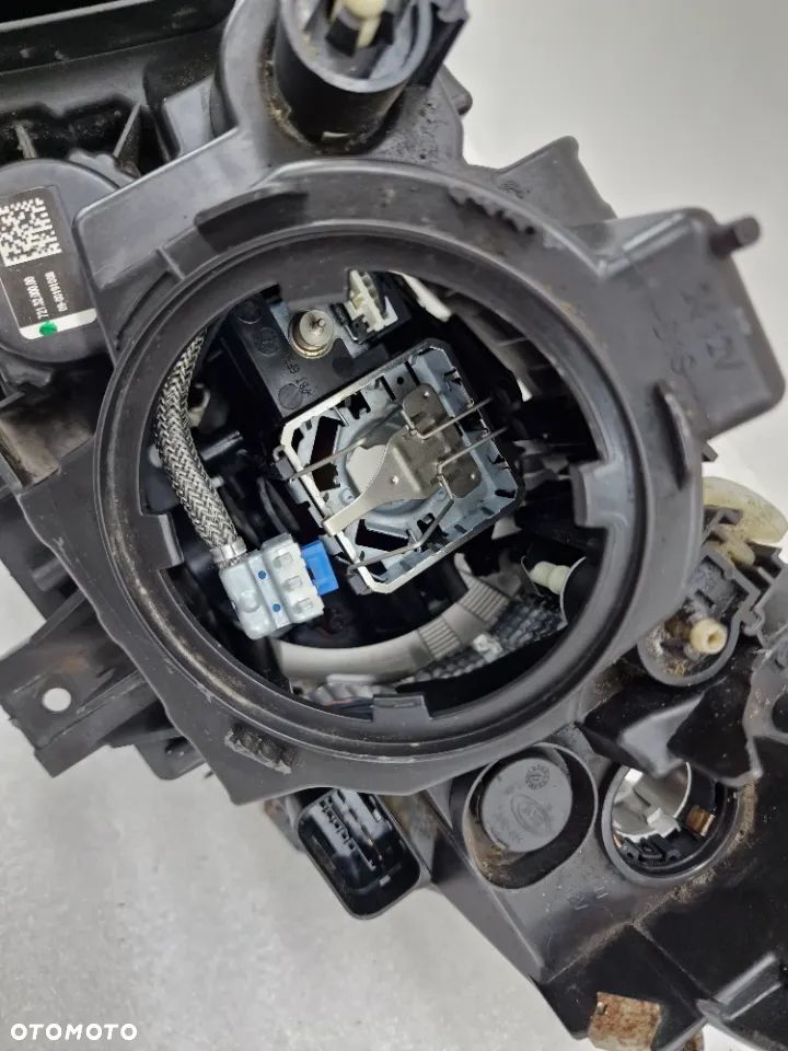 BMW F30 / F31 11- BI-XENON BIXENON NIESKRĘTNY PRAWA  LAMPA PRZEDNIA PRZÓD , NR 63117259526  , NR AUKCJI LL293 - 18