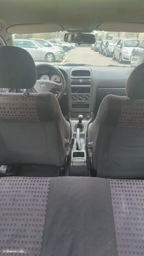 Opel Astra 1.4i Sport - 10