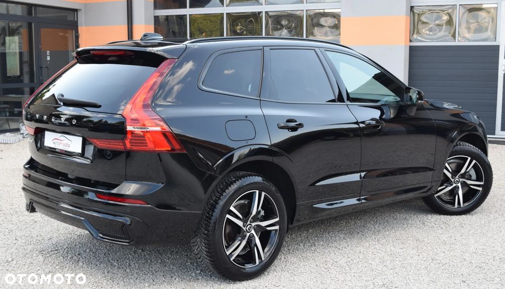 Volvo XC 60 B4 D AWD R-Design - 11