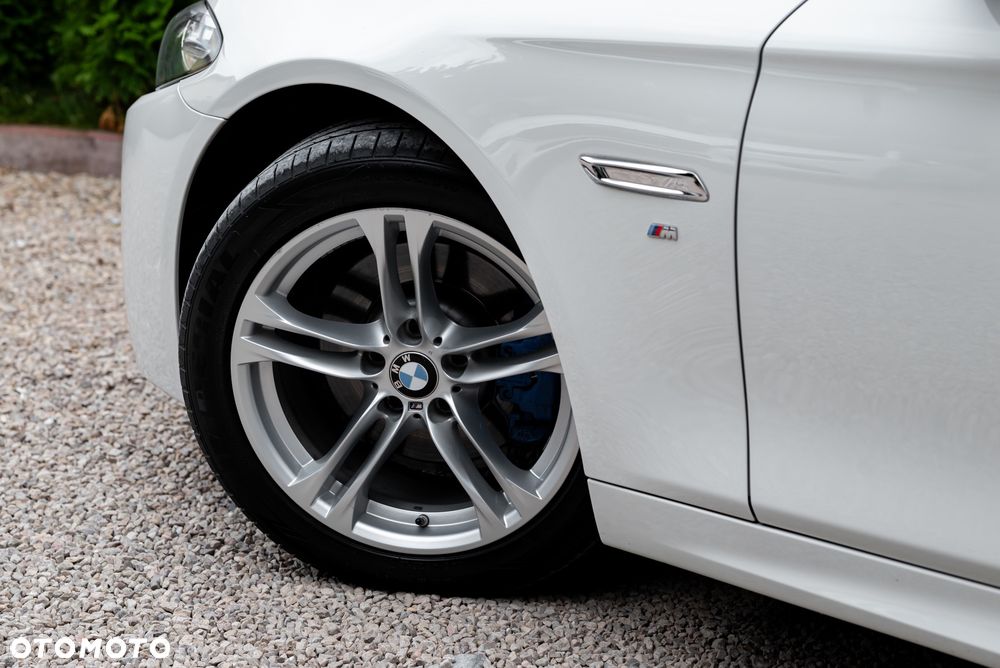 BMW Seria 5 520d Touring M Sport Edition - 12