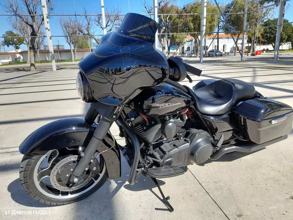 Harley-Davidson FLHXS Street glide - 1