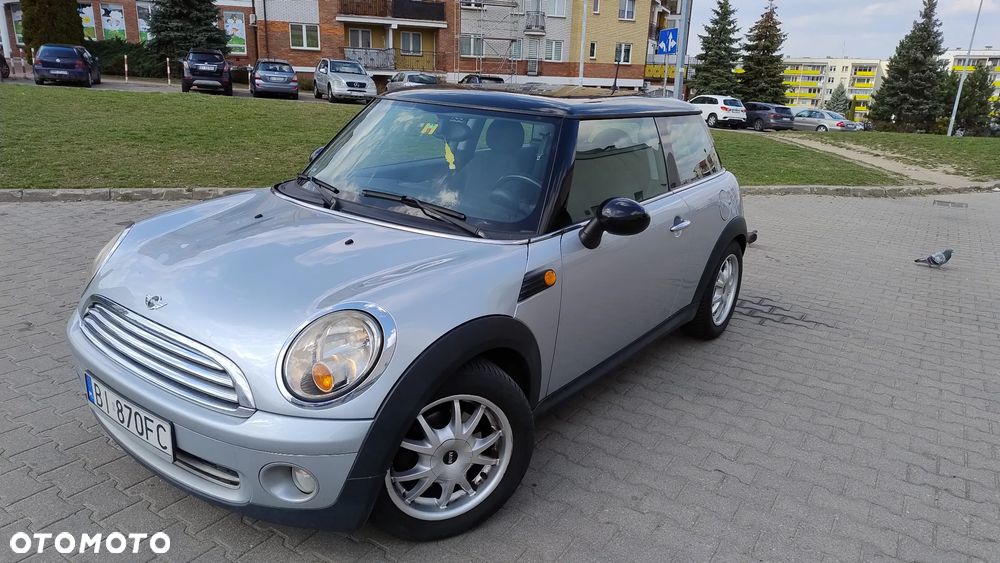 MINI Cooper Standard - 5