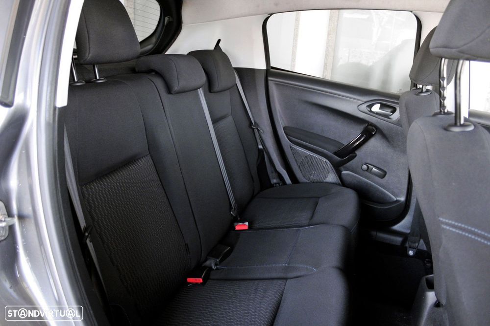 Peugeot 208 1.2 PureTech Style - 22