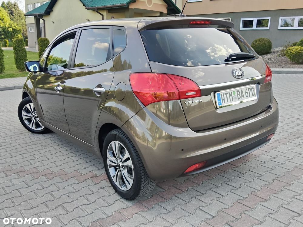 Kia Venga 1.6 CVVT Dream-Team Edition - 2