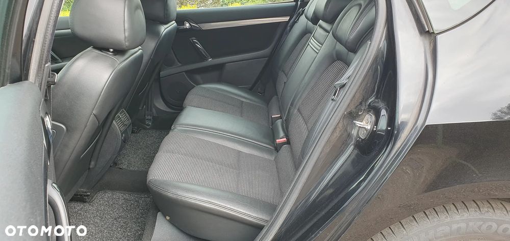 Peugeot 407 HDi 140 Business Line - 8