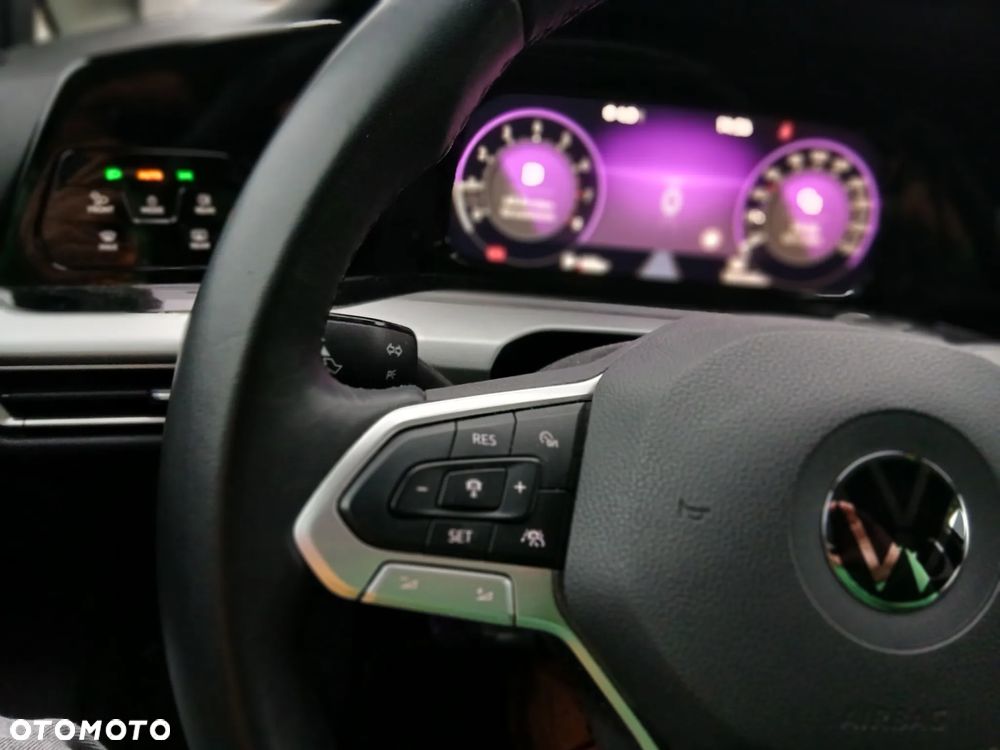 Volkswagen Golf - 27