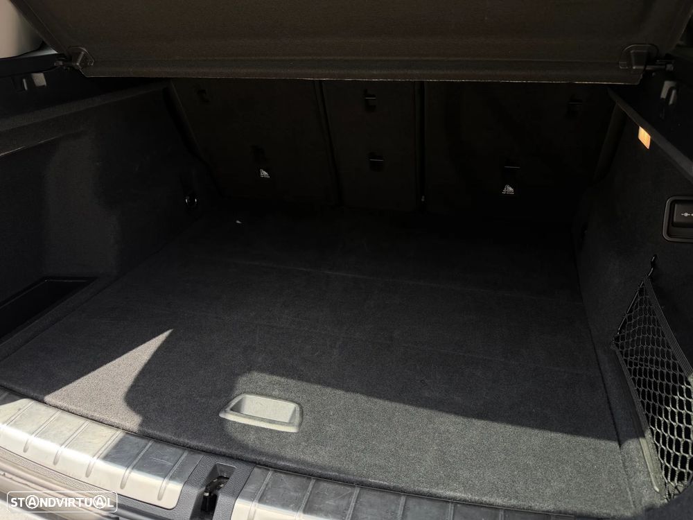 BMW X1 18 d sDrive Auto xLine - 40