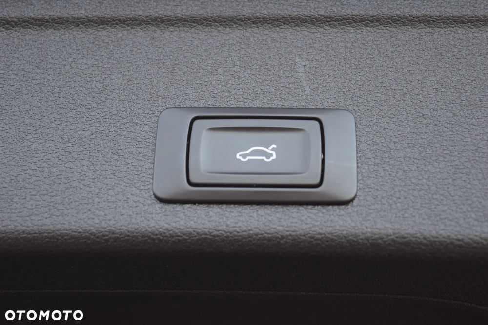 Audi A4 Avant 2.0 TDI Quattro Sport - 38