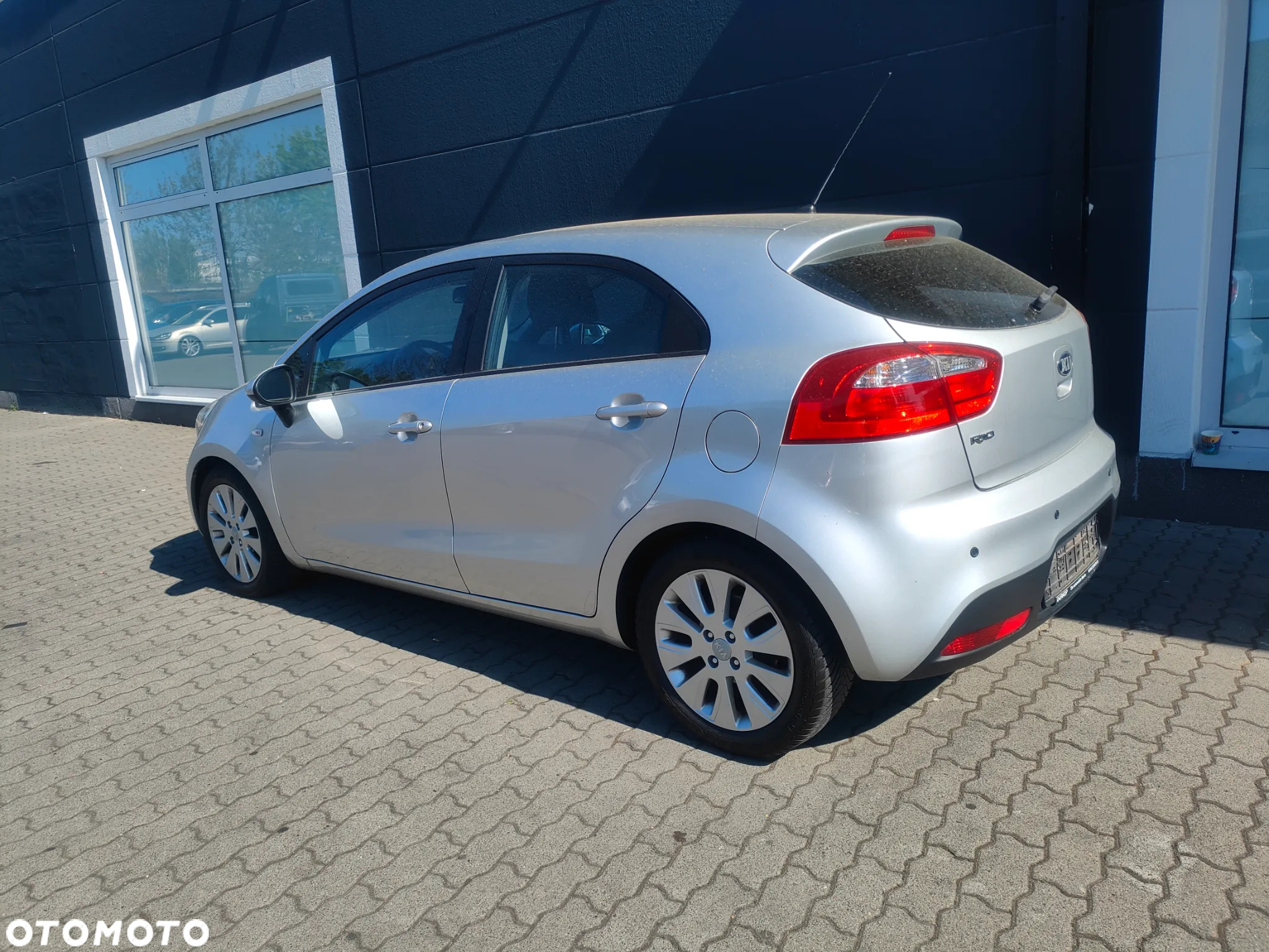Kia Rio 1.2 Attract - 33