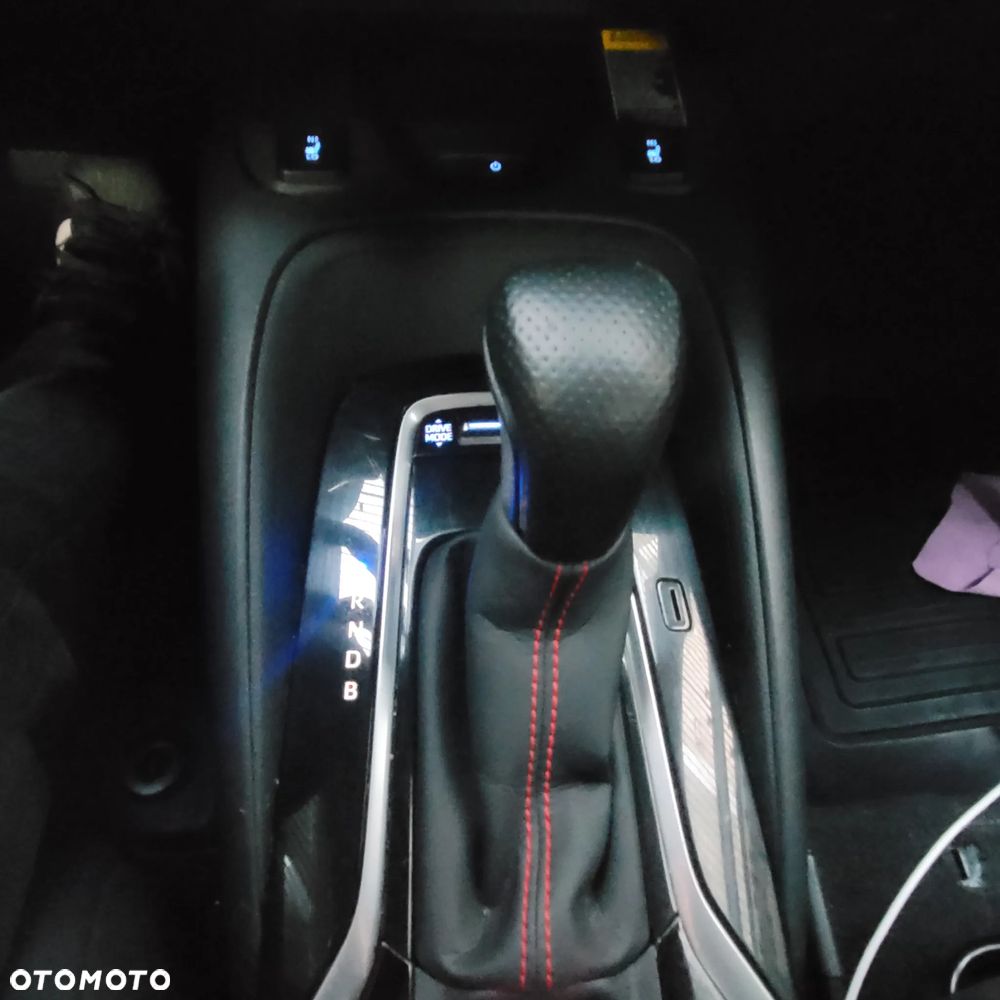 Toyota Corolla 1.8 Hybrid Comfort - 6
