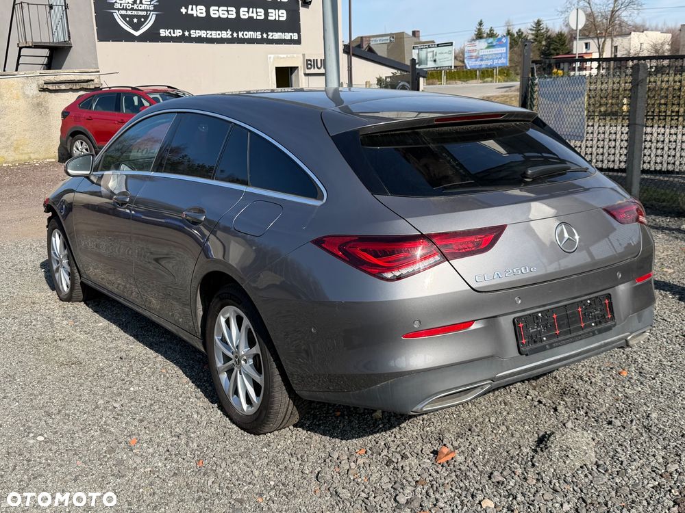 Mercedes-Benz CLA 250 e 8G-DCT Edition Progressive Line - 3