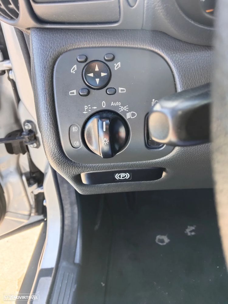 Mercedes-Benz C 220 CDi Classic - 12