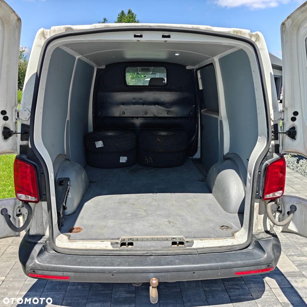 Volkswagen Transporter T6 - 6