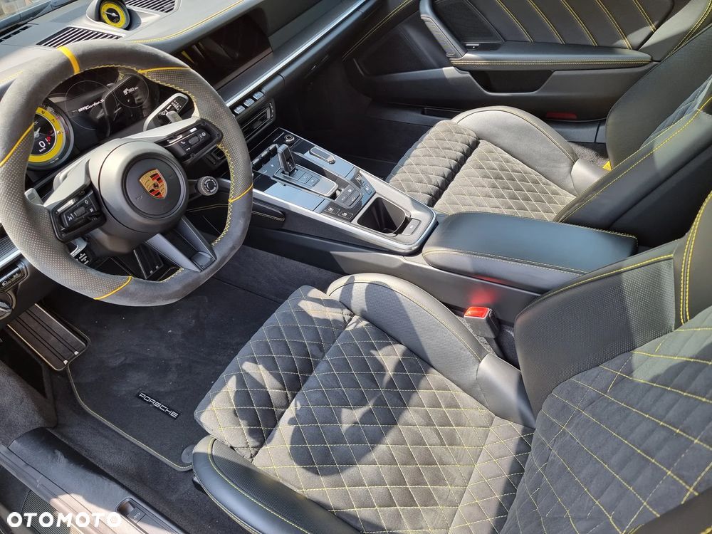 Porsche 911 Turbo S - 14