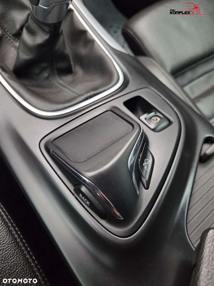 Opel Insignia - 27